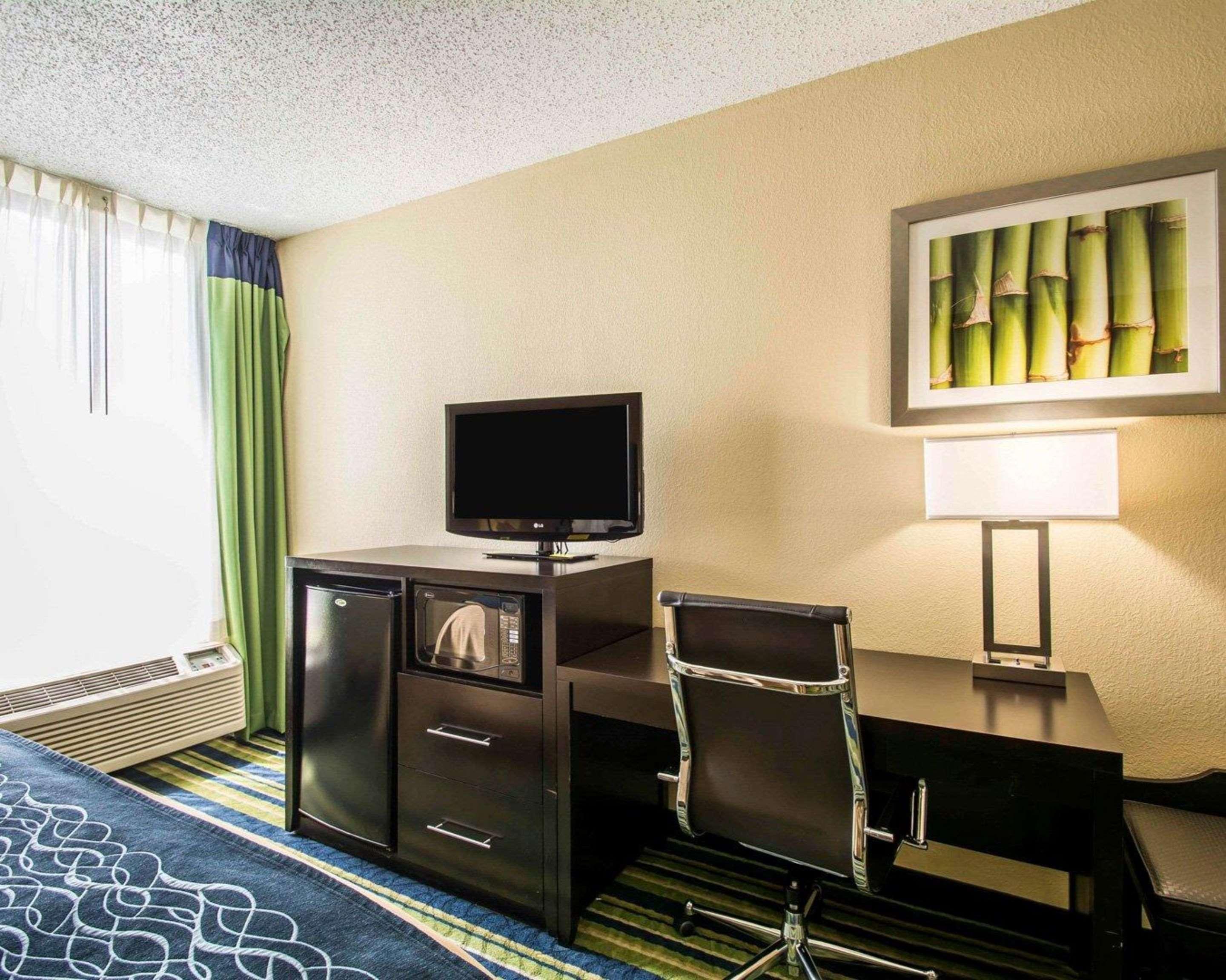 Comfort Inn & Suites Lantana - West Palm Beach South Bagian luar foto