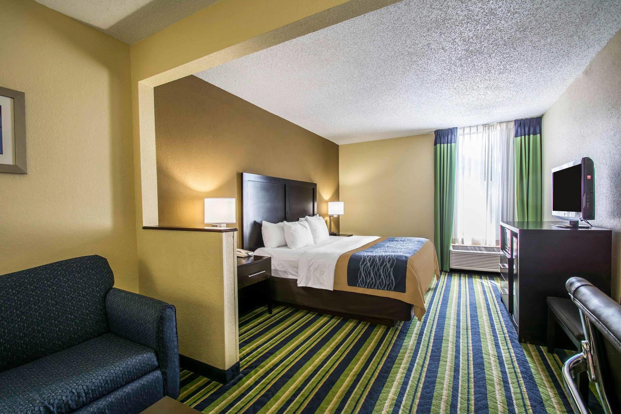 Comfort Inn & Suites Lantana - West Palm Beach South Bagian luar foto
