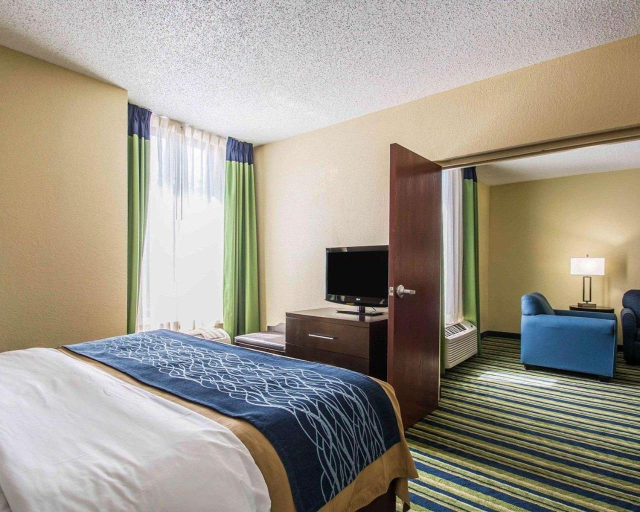 Comfort Inn & Suites Lantana - West Palm Beach South Bagian luar foto
